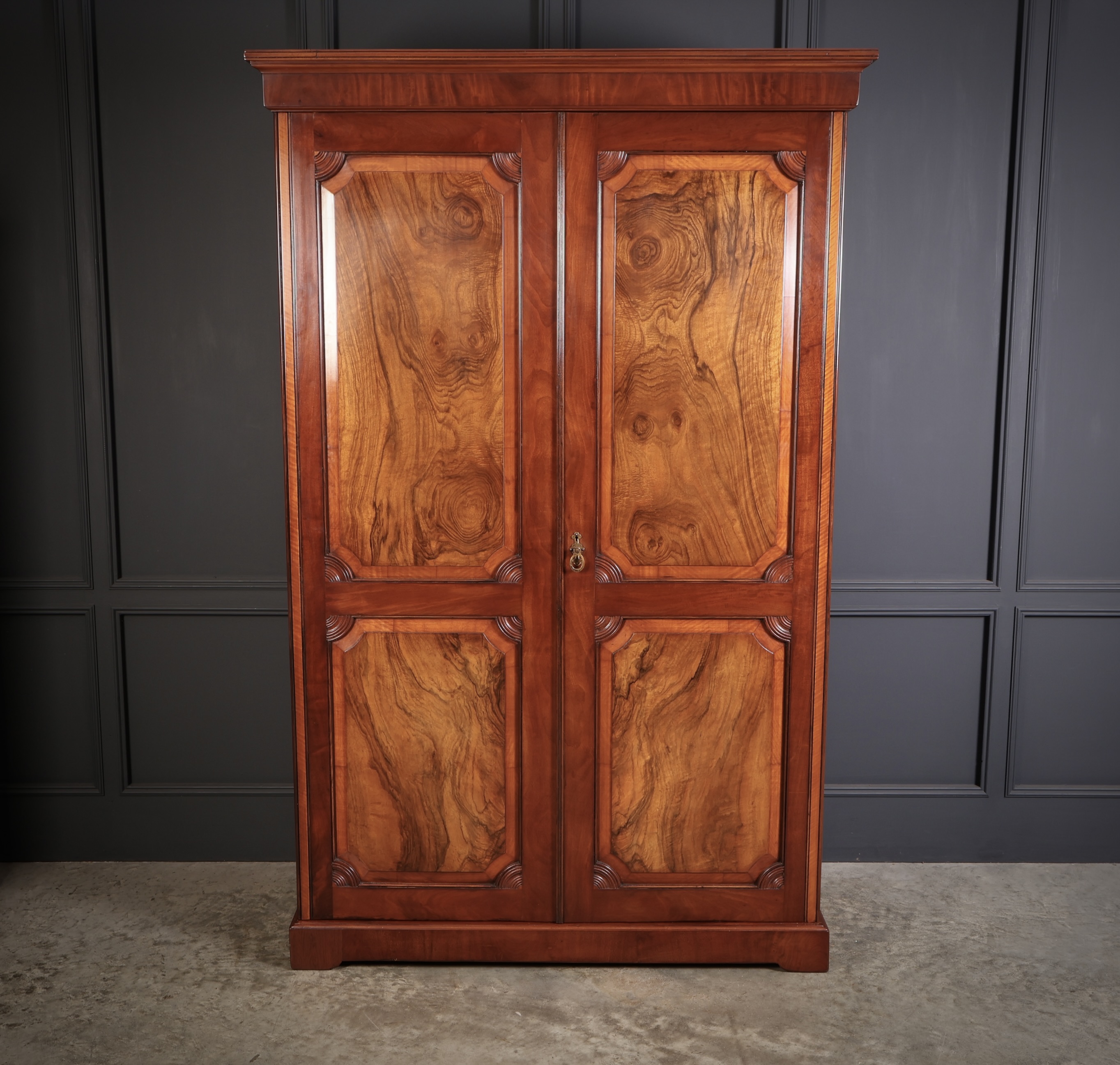 Victorian Mahogany & Walnut Wardrobe antique wardrobes Antique Furniture 4